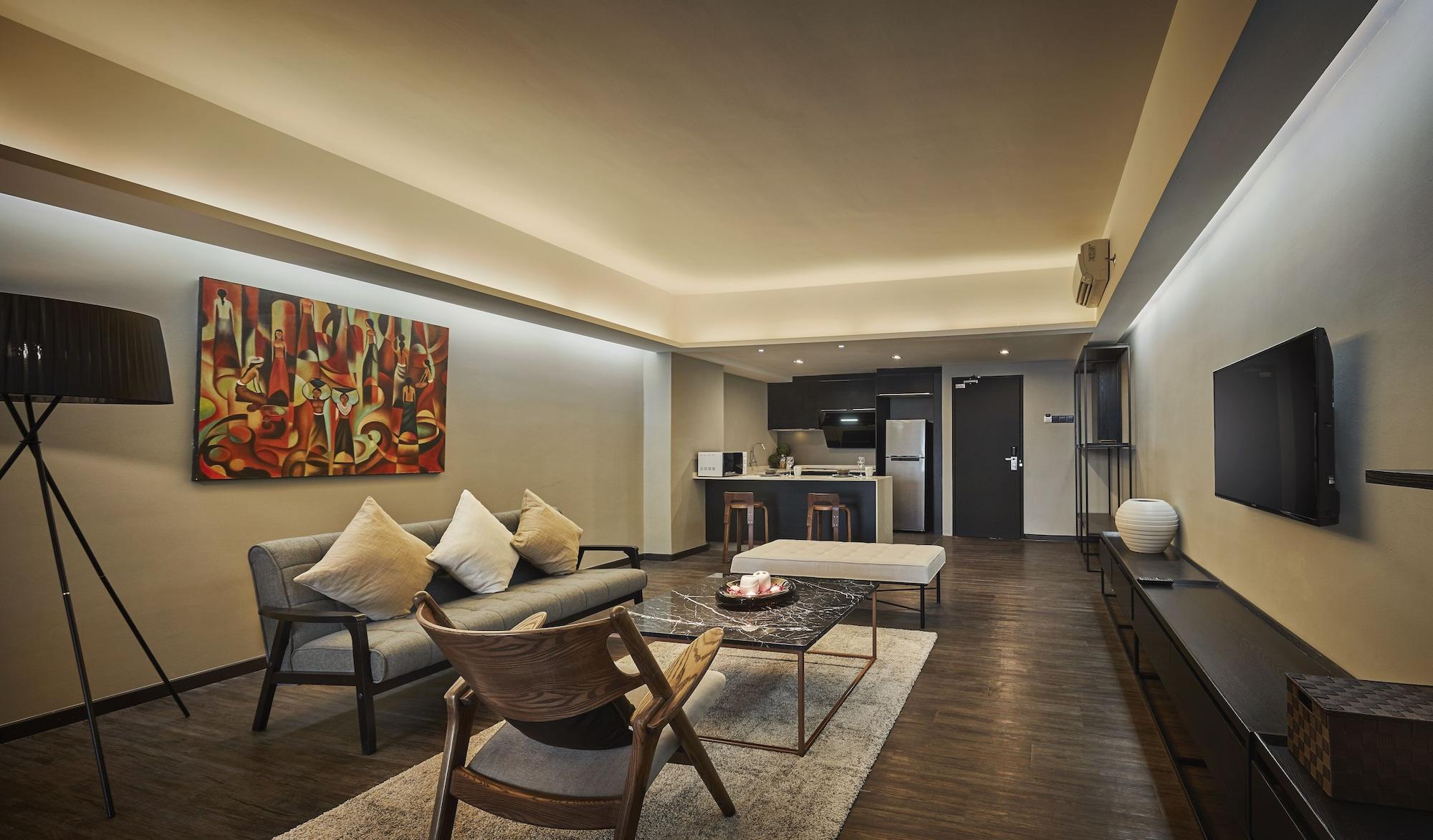 Tropics Eight Suites George Town Exteriér fotografie