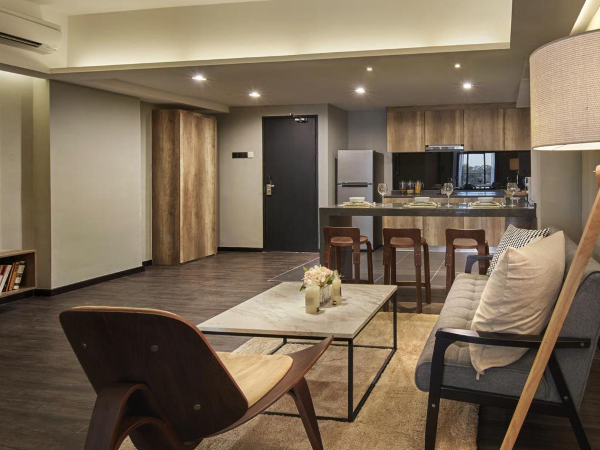 Tropics Eight Suites George Town Exteriér fotografie