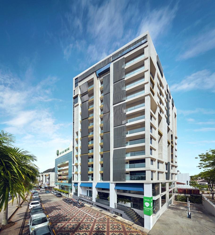 Tropics Eight Suites George Town Exteriér fotografie