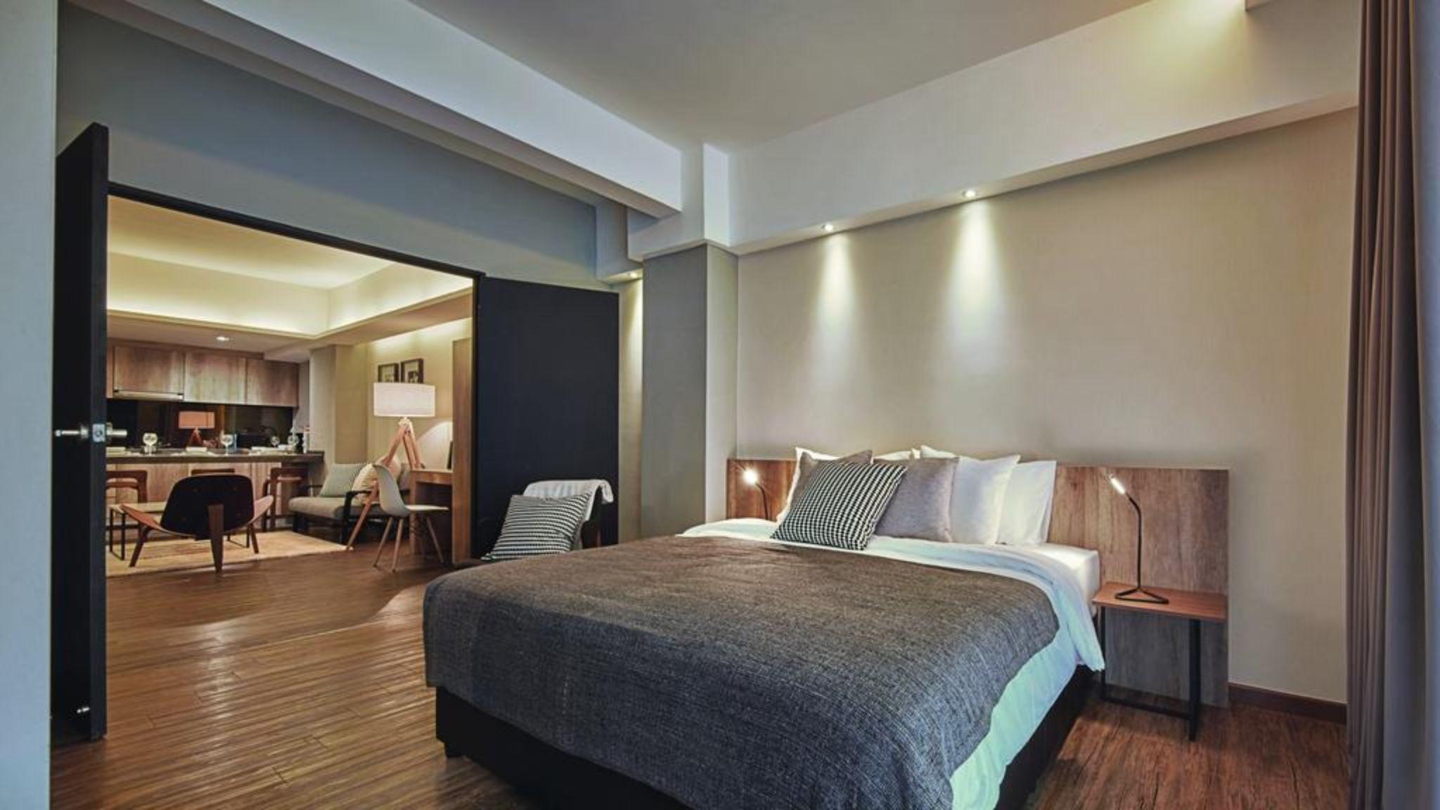 Tropics Eight Suites George Town Exteriér fotografie
