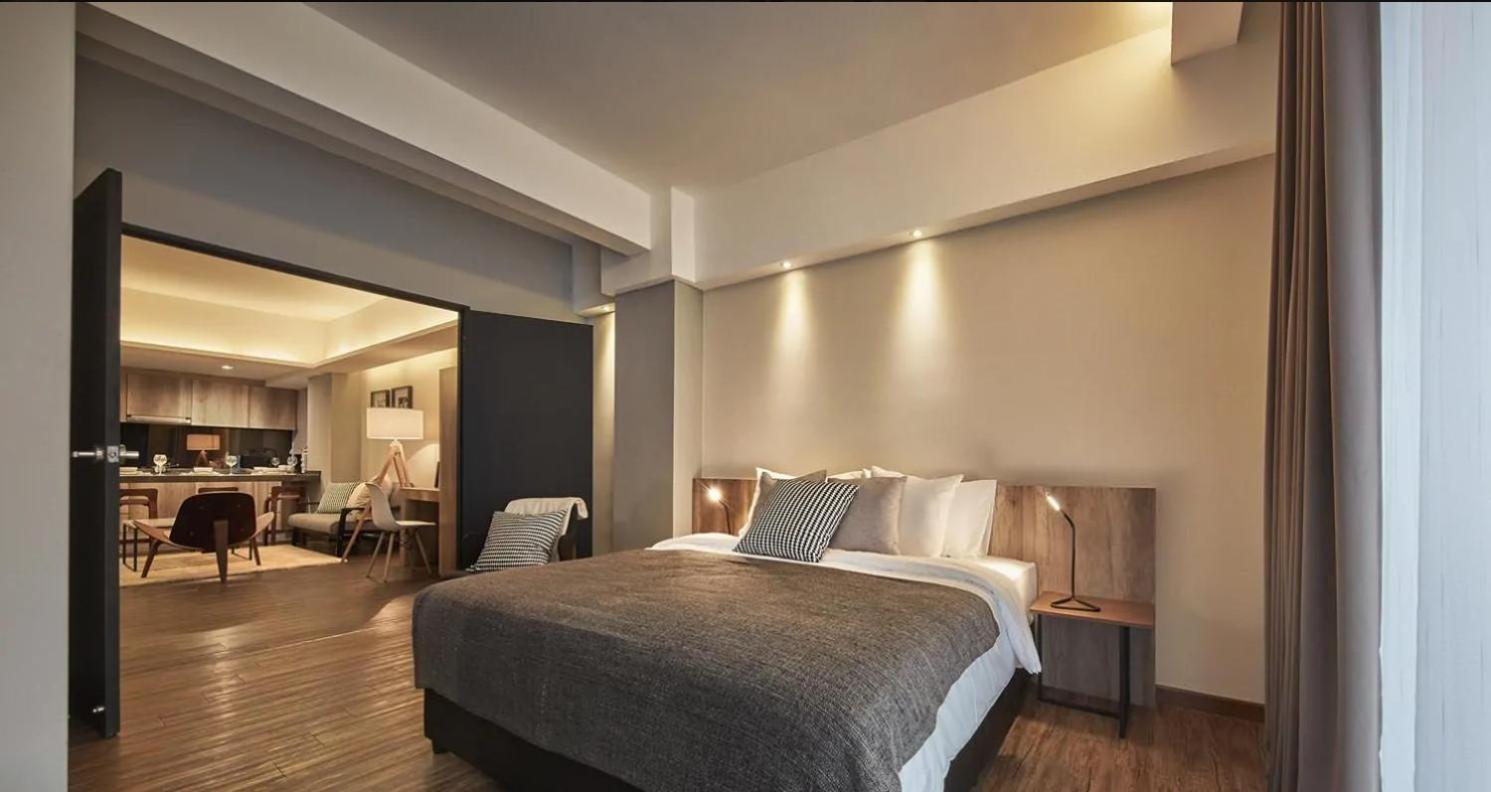 Tropics Eight Suites George Town Exteriér fotografie