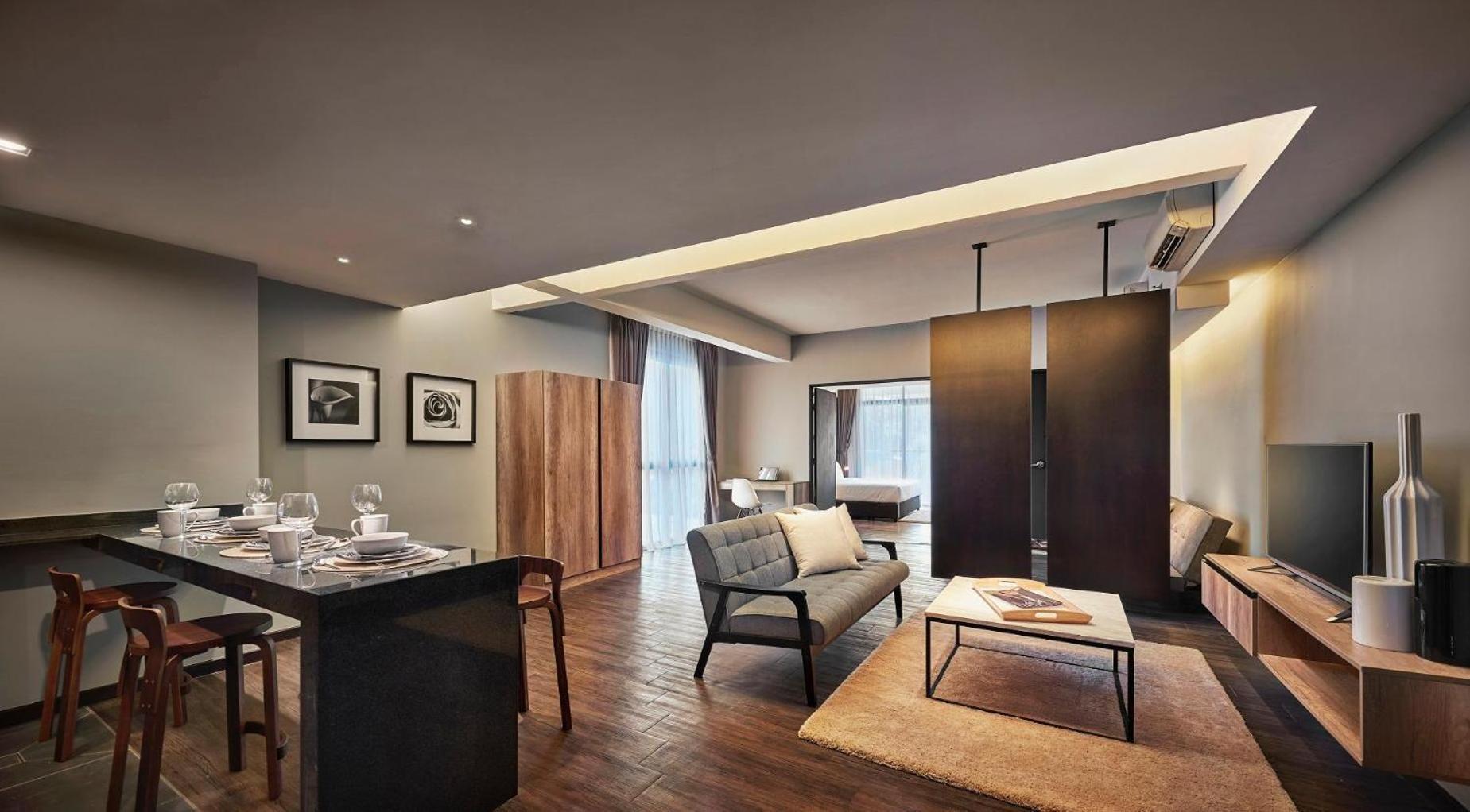 Tropics Eight Suites George Town Exteriér fotografie