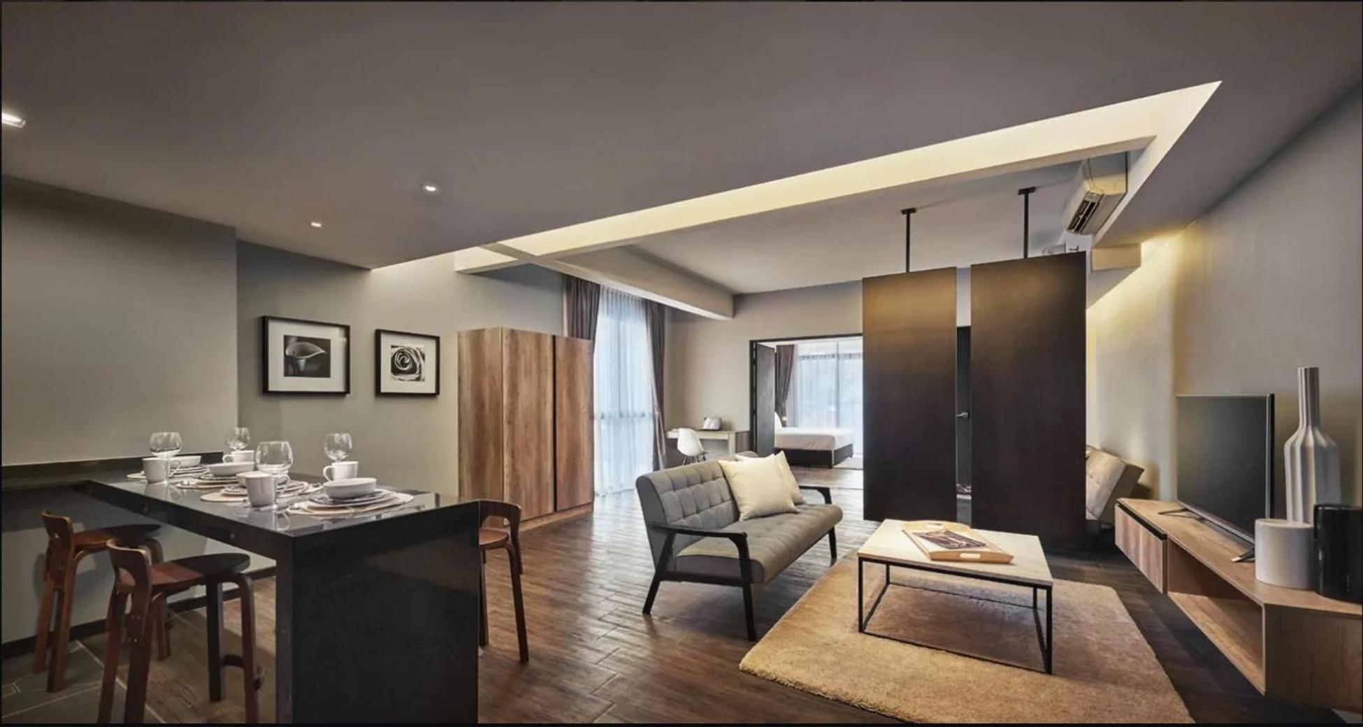 Tropics Eight Suites George Town Exteriér fotografie
