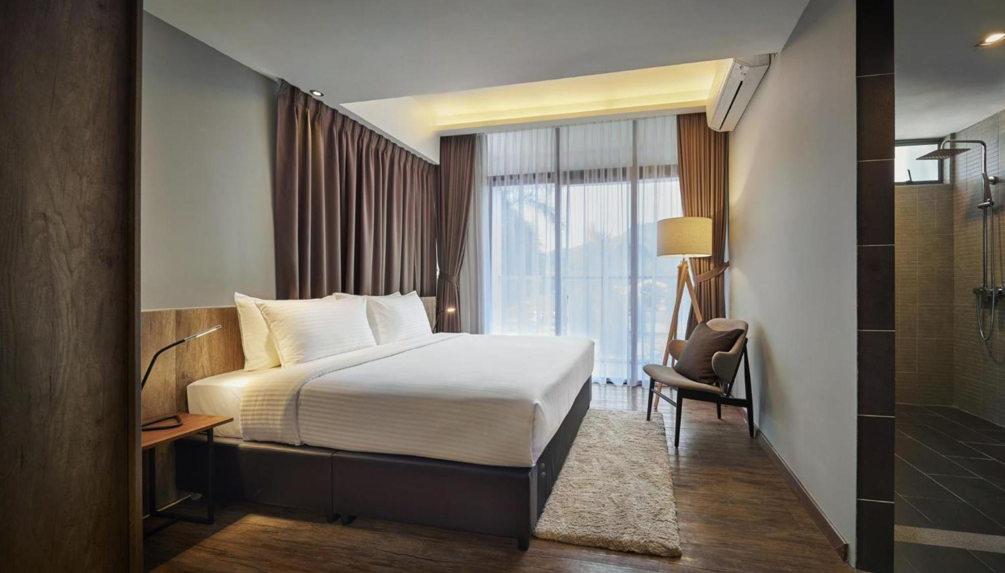 Tropics Eight Suites George Town Exteriér fotografie