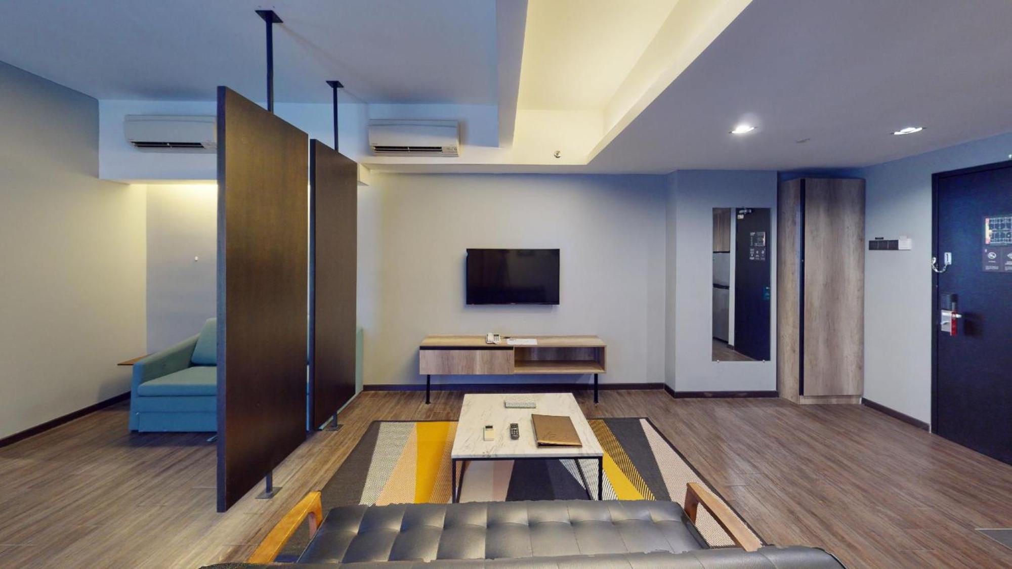Tropics Eight Suites George Town Exteriér fotografie