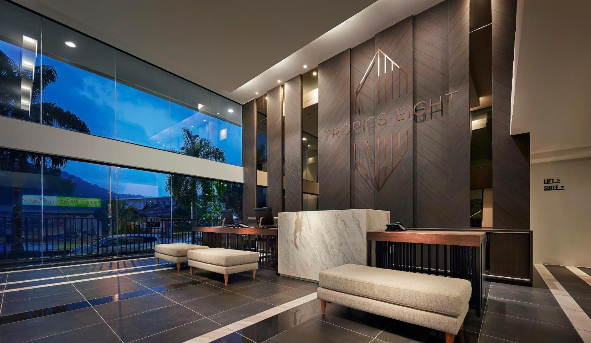 Tropics Eight Suites George Town Exteriér fotografie