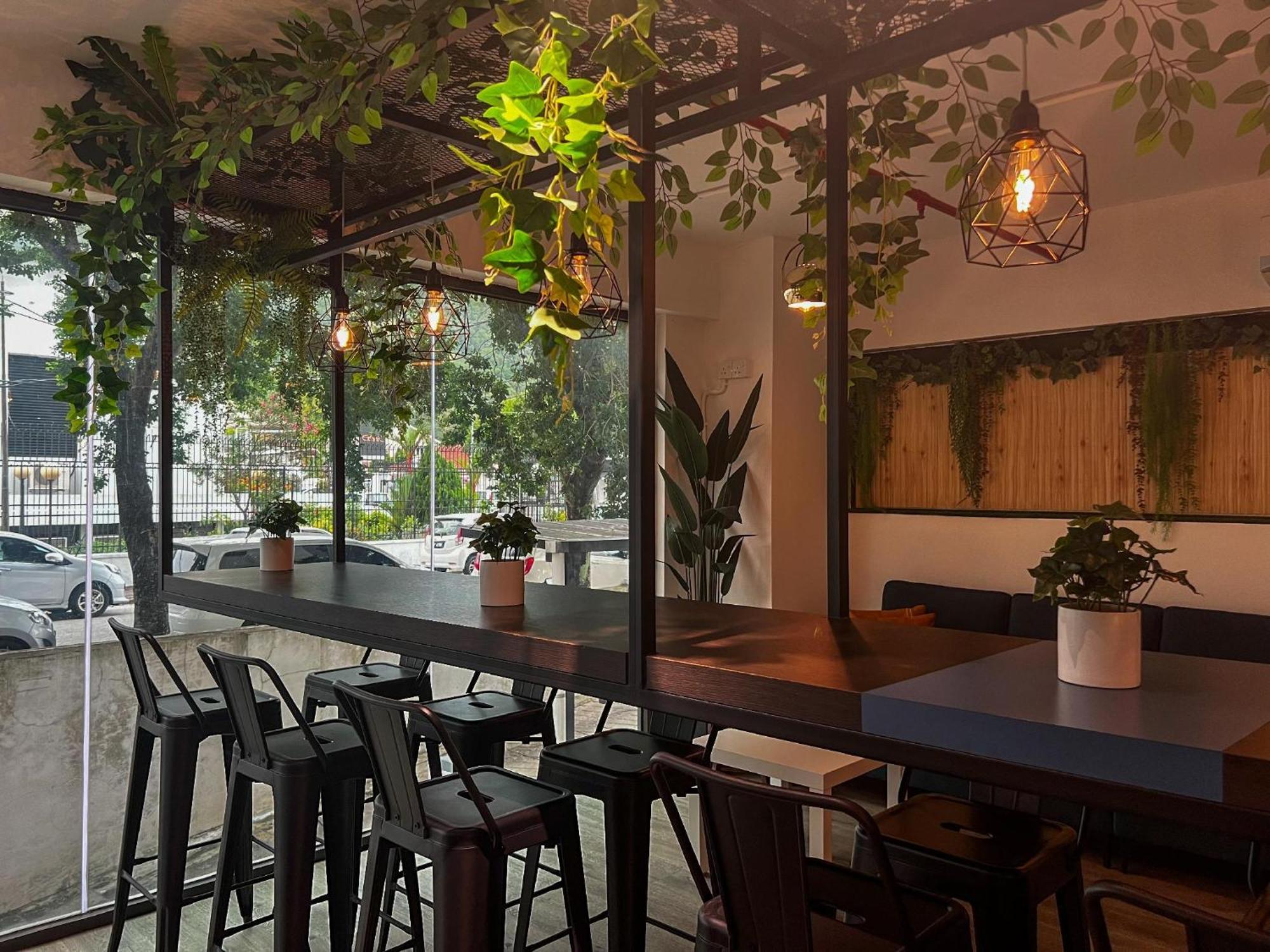 Tropics Eight Suites George Town Exteriér fotografie